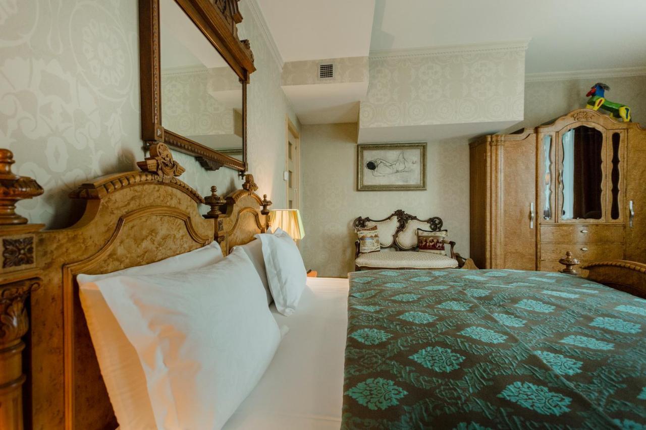 Vinotel Boutique Готель Тбілісі